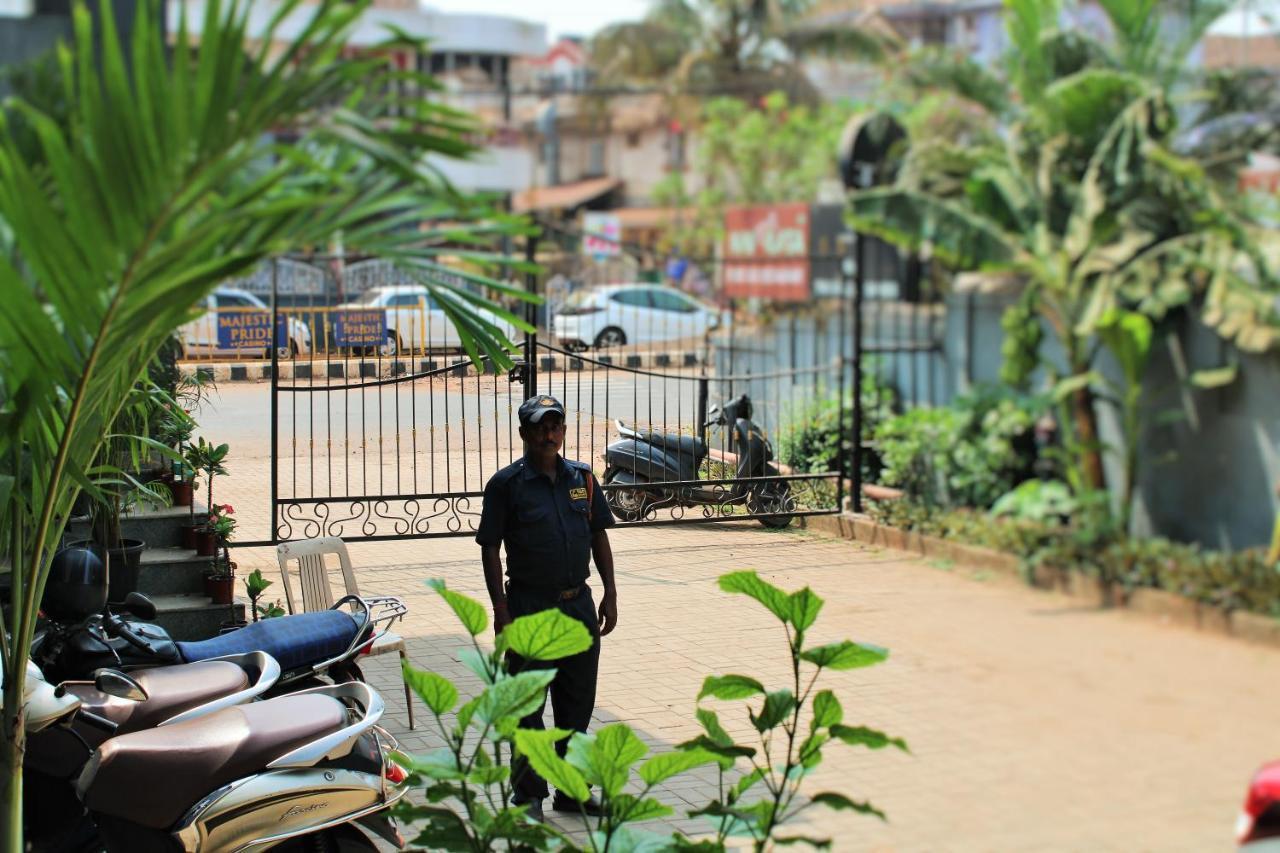 Hotel The Golden Sands Calangute Extérieur photo